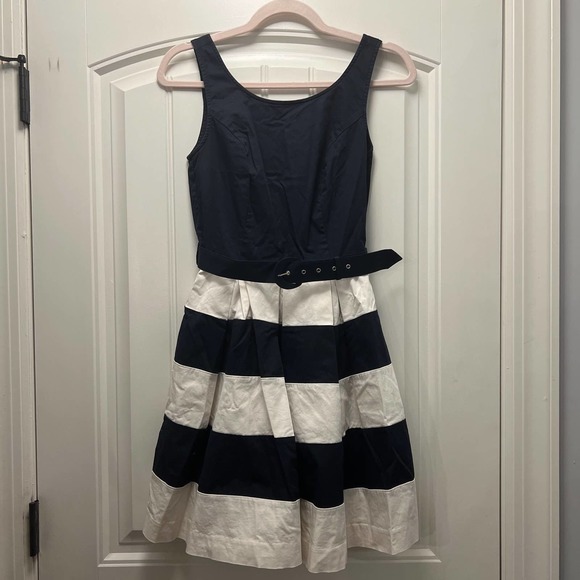 Banana Republic Dresses & Skirts - Banana Republic Women's Petite Belted Bold Stripe Fit &‎ Flare Dress Size 0